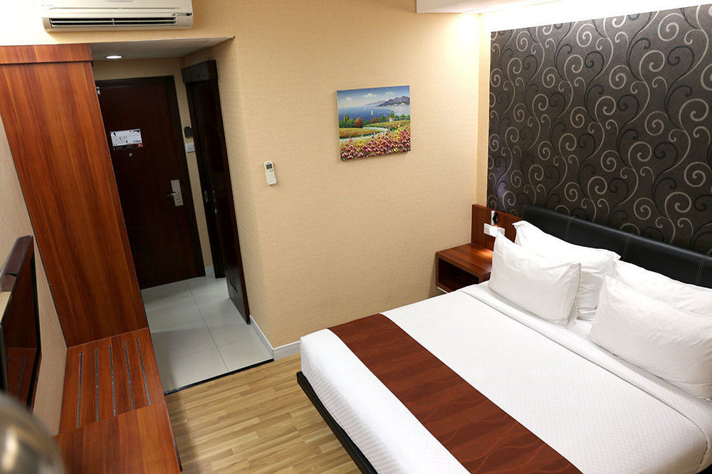 Citihub Hotel Yogyakarta Exterior foto