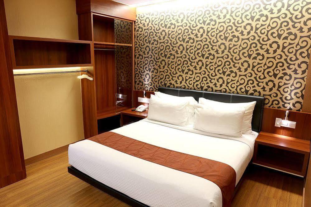 Citihub Hotel Yogyakarta Exterior foto
